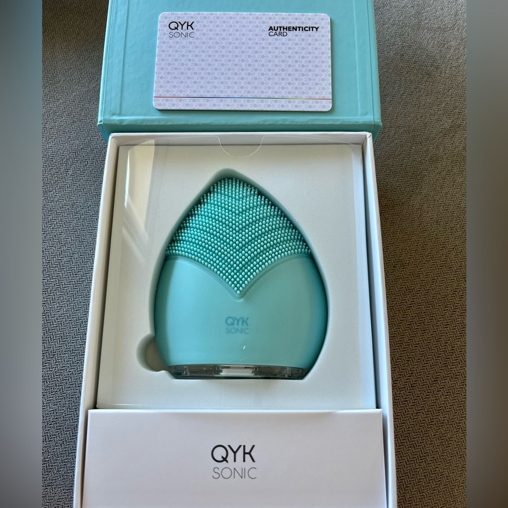 QYKSONIC ZOE 3-in-1 anti-aging